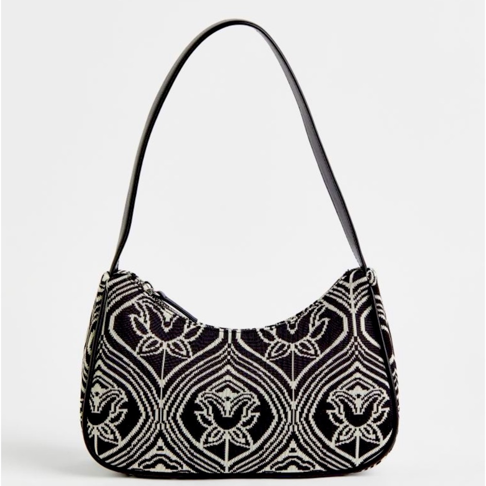 Small shoulder purse in perfect condition with vintage looking vibes